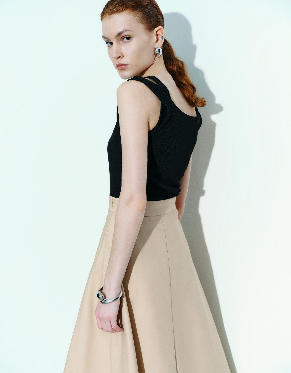 Square-cut Collar Tank Top sold by Urban Revivo product image thumbnail 3