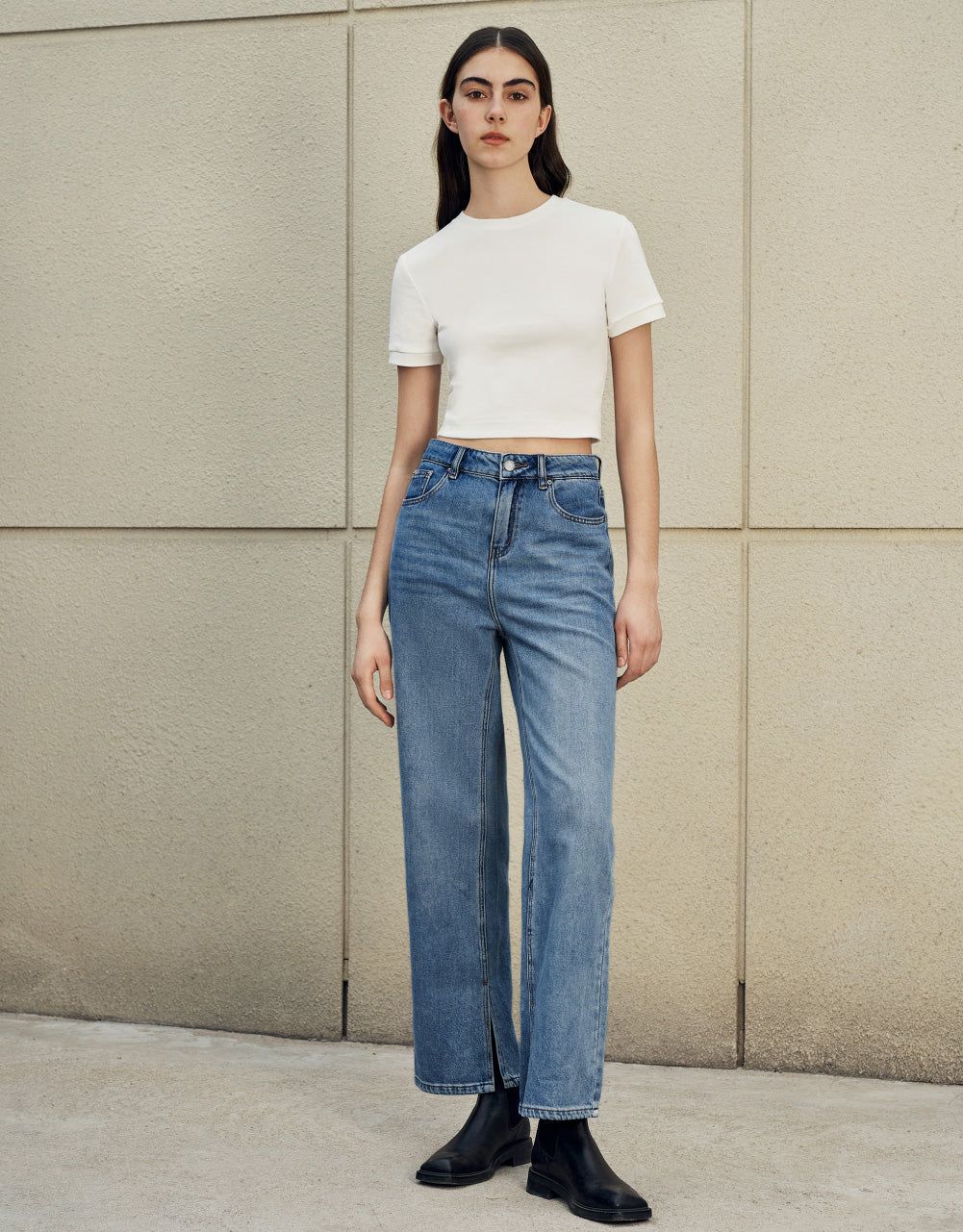 Mid-Waist Regular Jeans sold by Urban Revivo product image thumbnail 2