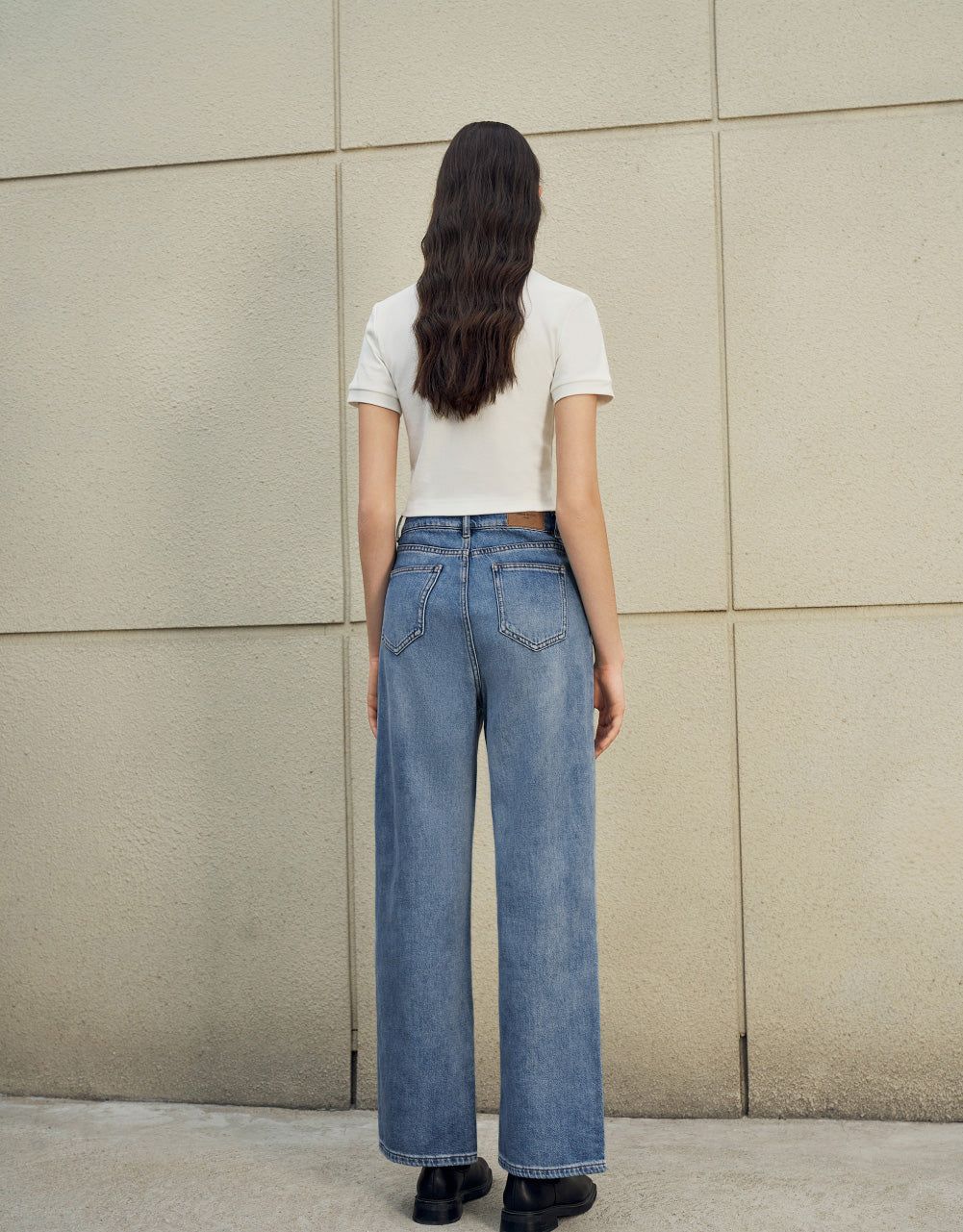 Mid-Waist Regular Jeans sold by Urban Revivo product image thumbnail 5