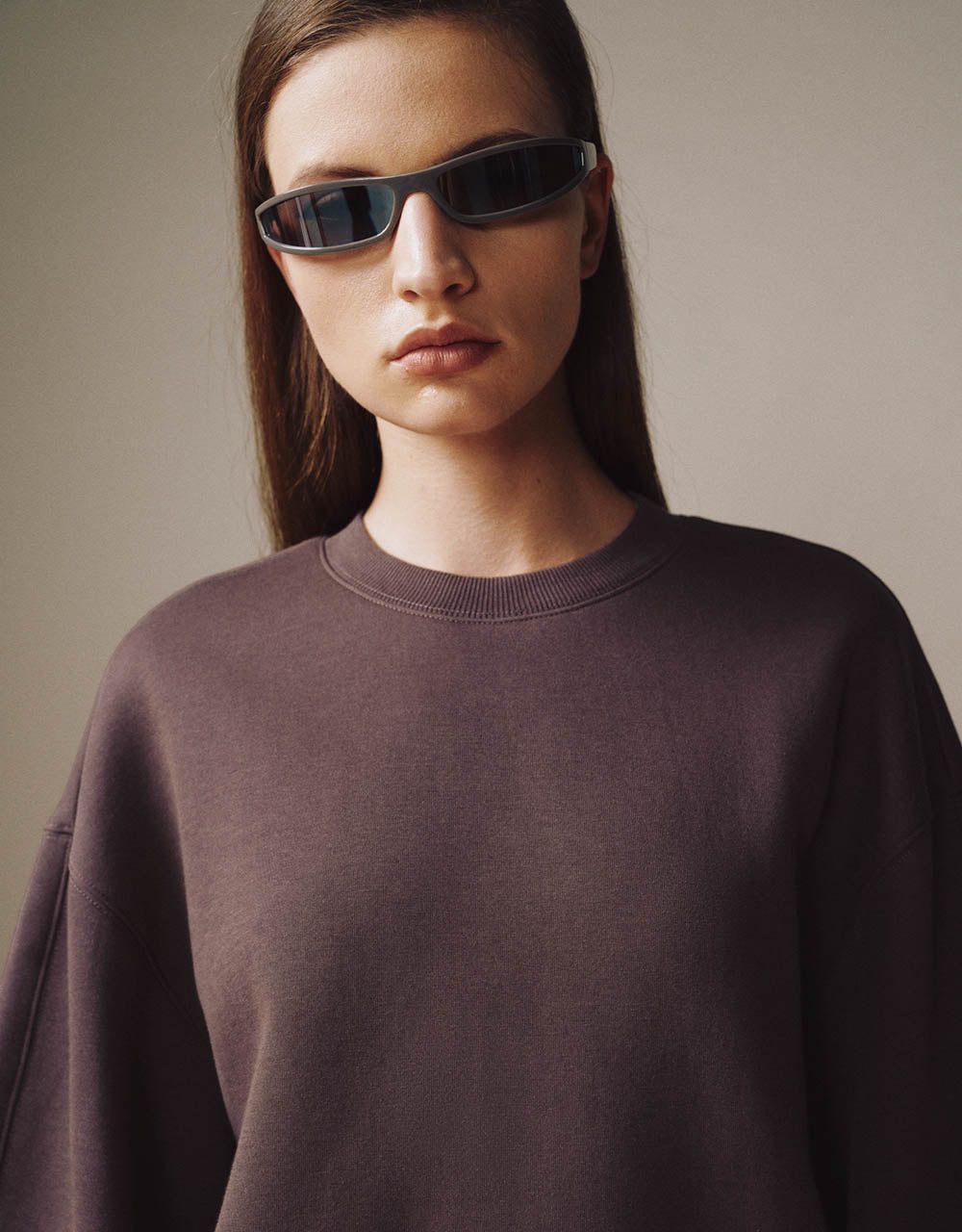 Crew Neck Loose Sweatshirt sold by Urban Revivo product image thumbnail 5