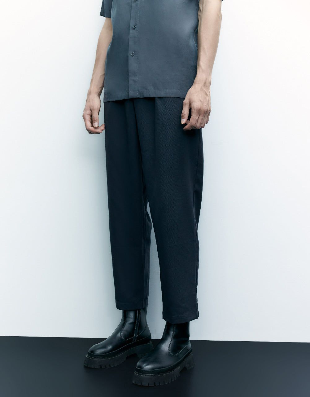 Straight Leg Pants sold by Urban Revivo product image thumbnail 4