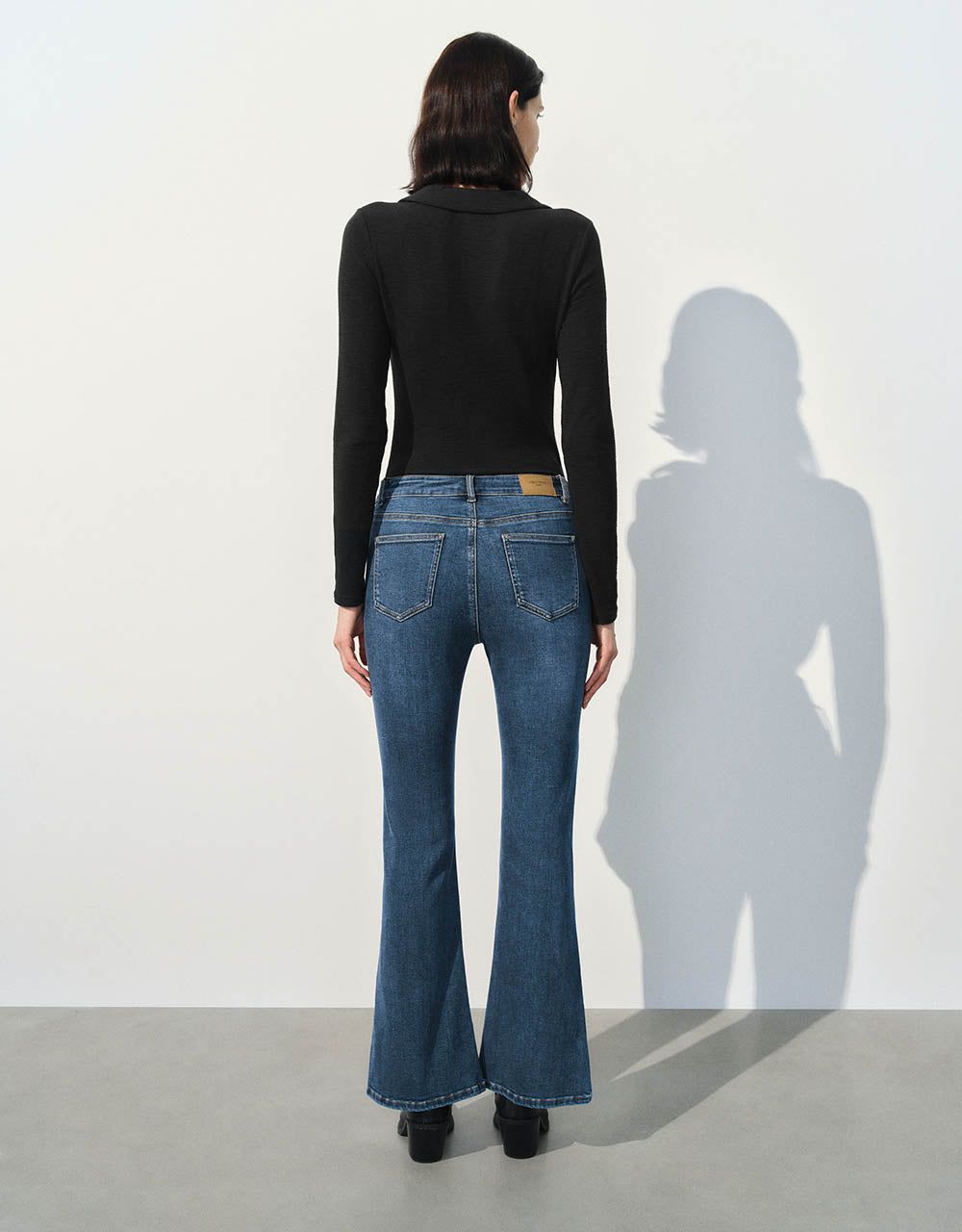 Lapel Straight Knitted T-Shirt sold by Urban Revivo product image thumbnail 4