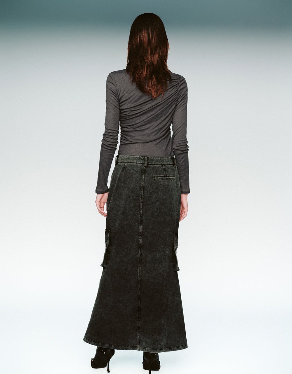 Ruched Turtle Neck Skinny T-Shirt sold by Urban Revivo product image thumbnail 4