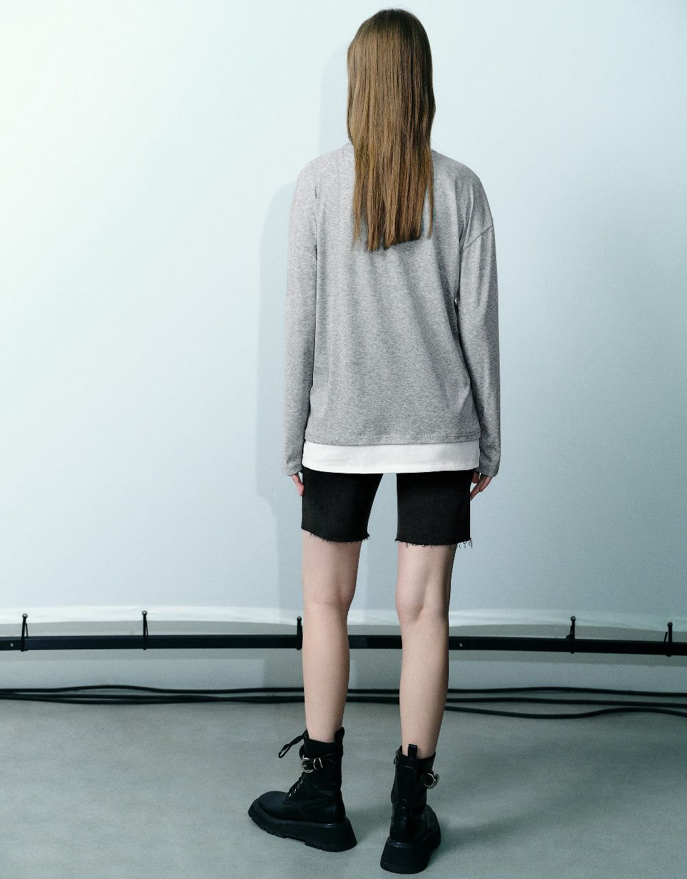 Crew Neck Loose T-Shirt sold by Urban Revivo product image thumbnail 4