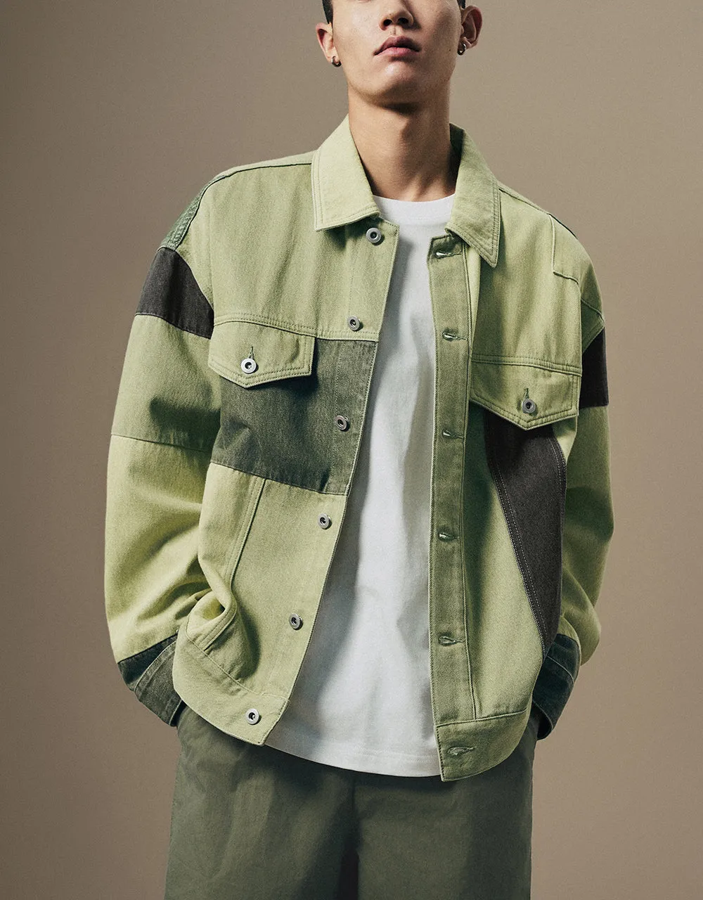 Two Toned Button Up Denim Jacket sold by Urban Revivo product image thumbnail 2