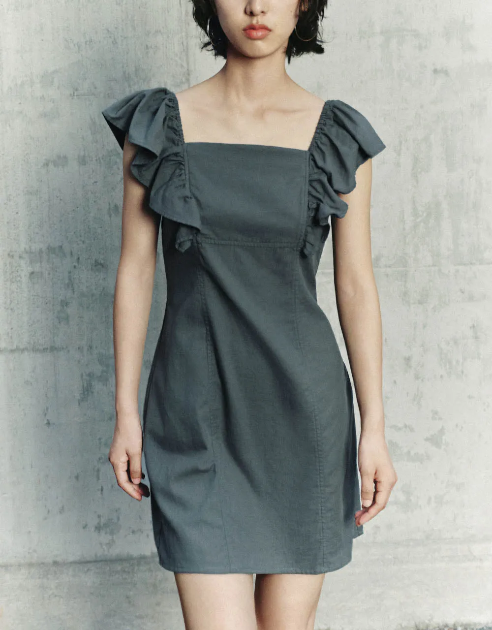 Sleeveless Square-cut Collar A-Line Dress sold by Urban Revivo product image thumbnail 2