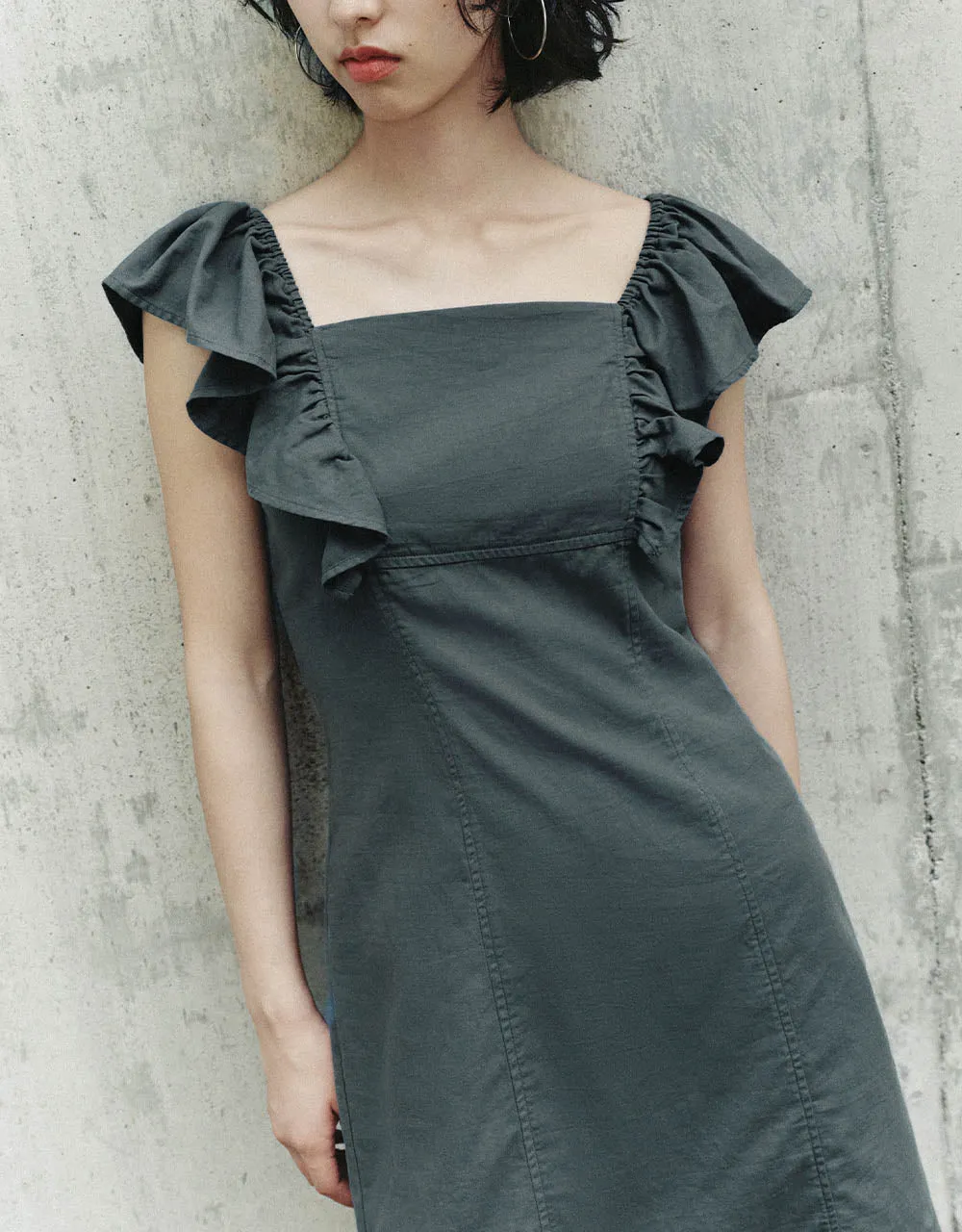 Sleeveless Square-cut Collar A-Line Dress sold by Urban Revivo product image thumbnail 4