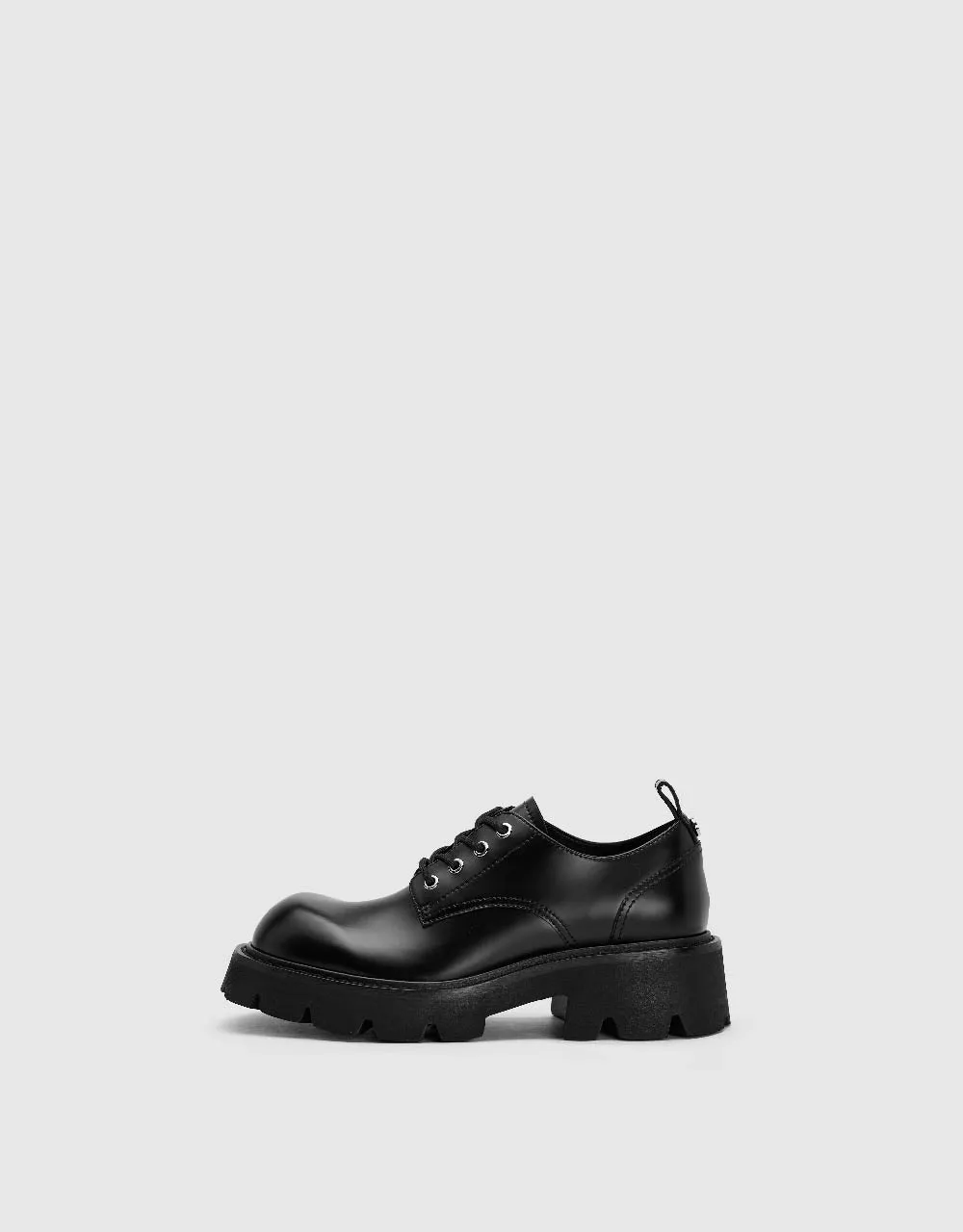 Vegan Leather Round Toe Pumps sold by Urban Revivo product image thumbnail 2