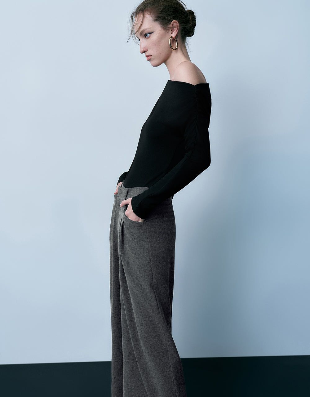 One Shoulder Skinny T-Shirt sold by Urban Revivo product image thumbnail 3