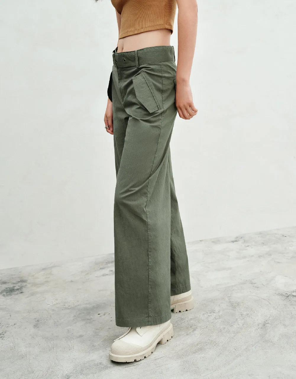Wide-Leg Pants With Belt sold by Urban Revivo product image thumbnail 4