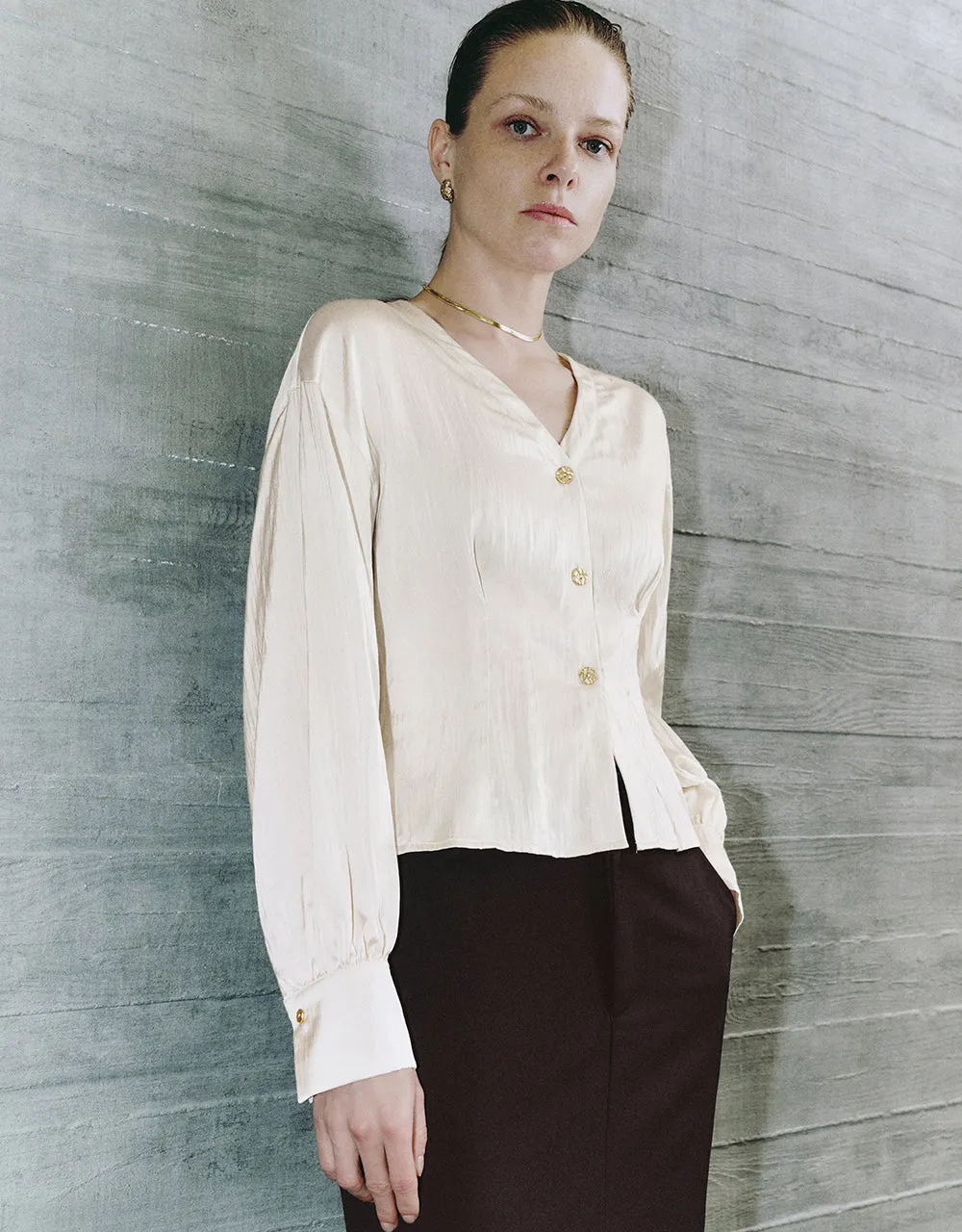 V-Neck Straight Shirt sold by Urban Revivo product image thumbnail 3