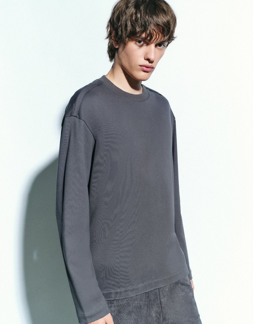 Crew Neck Loose Sweatshirt sold by Urban Revivo product image thumbnail 2