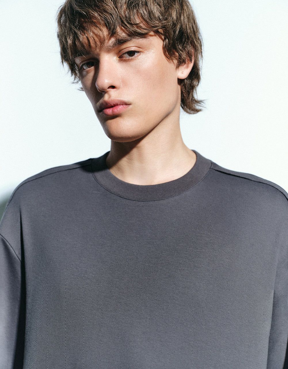 Crew Neck Loose Sweatshirt sold by Urban Revivo product image thumbnail 4