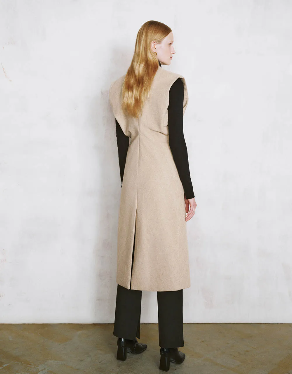 Notch Lapel Tailored Waistcoat sold by Urban Revivo product image thumbnail 4