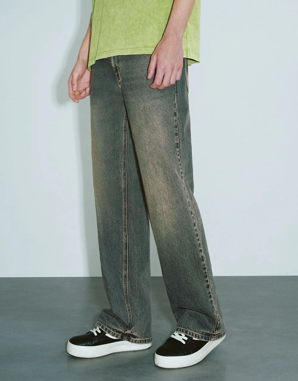 Straight Jeans sold by Urban Revivo product image thumbnail 4