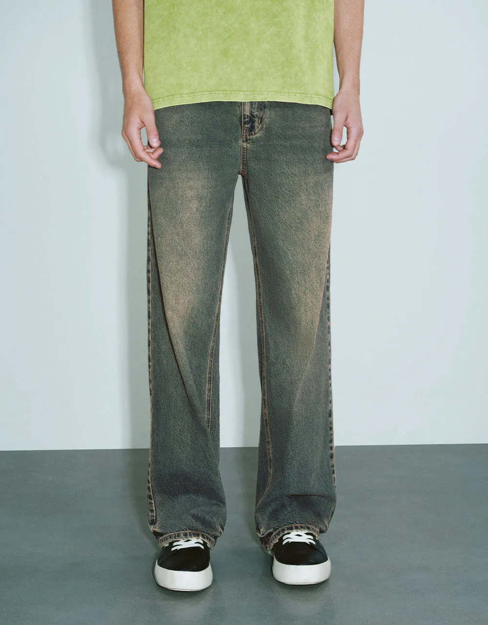 Straight Jeans sold by Urban Revivo product image thumbnail 2