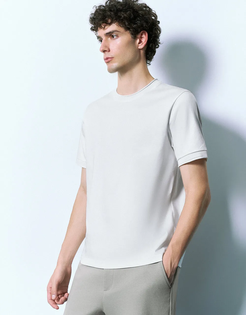 Crew Neck Straight T-Shirt sold by Urban Revivo product image thumbnail 3