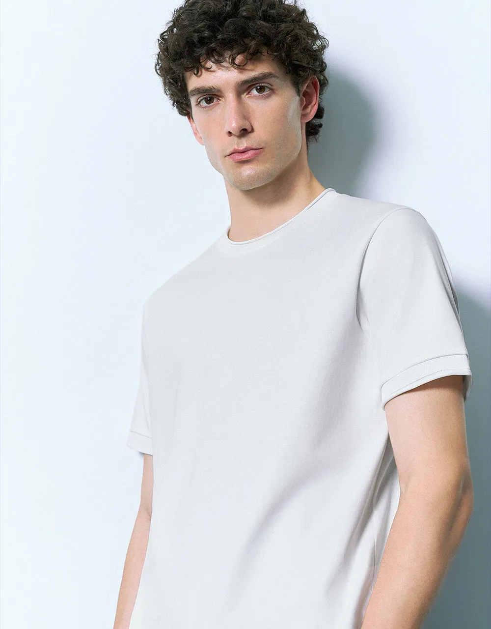 Crew Neck Straight T-Shirt sold by Urban Revivo product image thumbnail 4