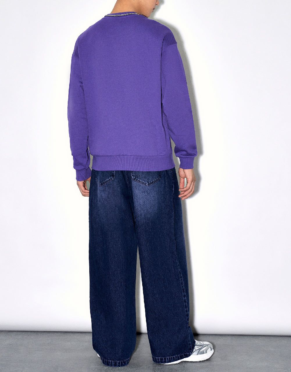 Letter Embossed Crew Neck Sweatshirt sold by Urban Revivo product image thumbnail 4