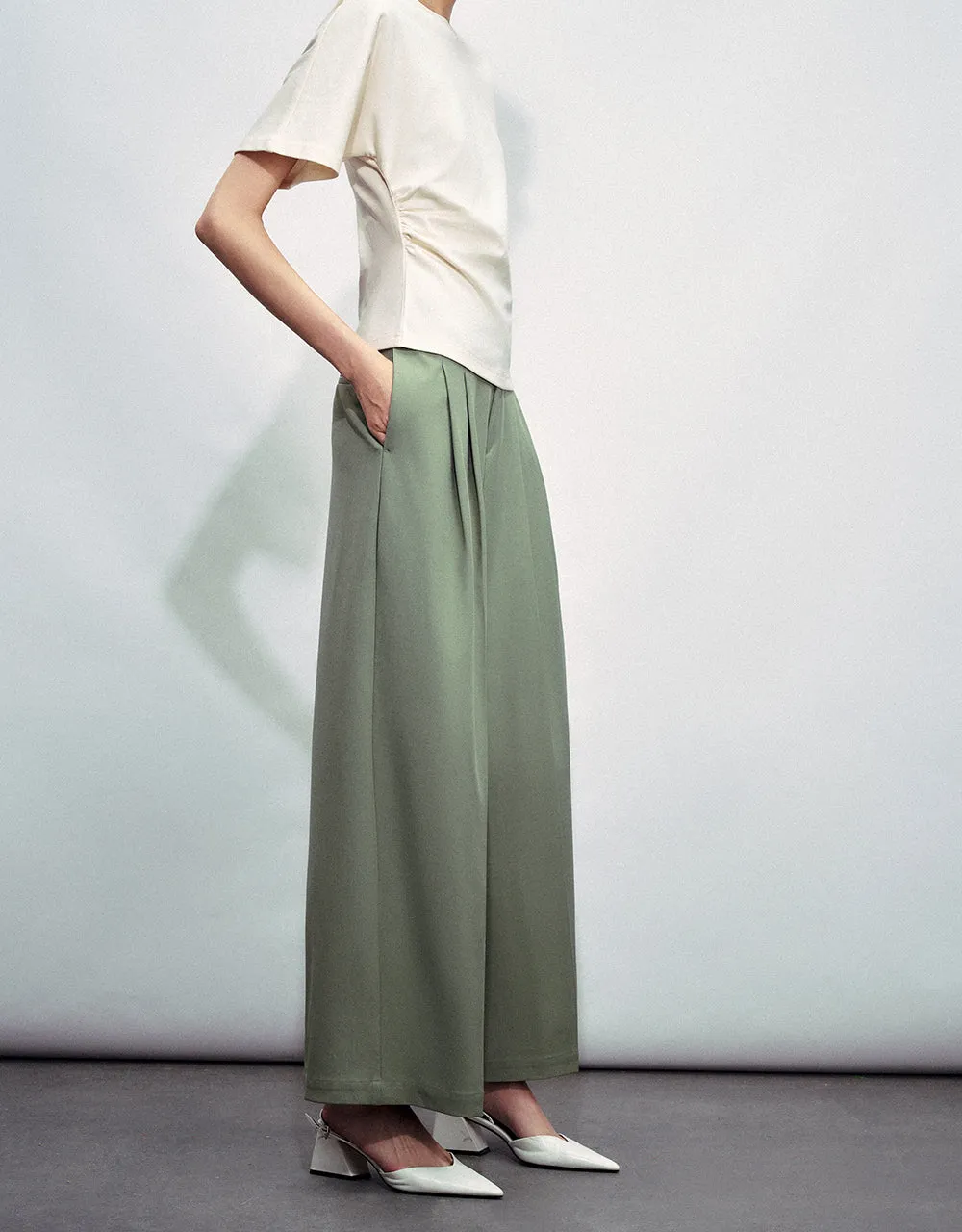 Tailored Long Wide-Leg Pants sold by Urban Revivo product image thumbnail 4