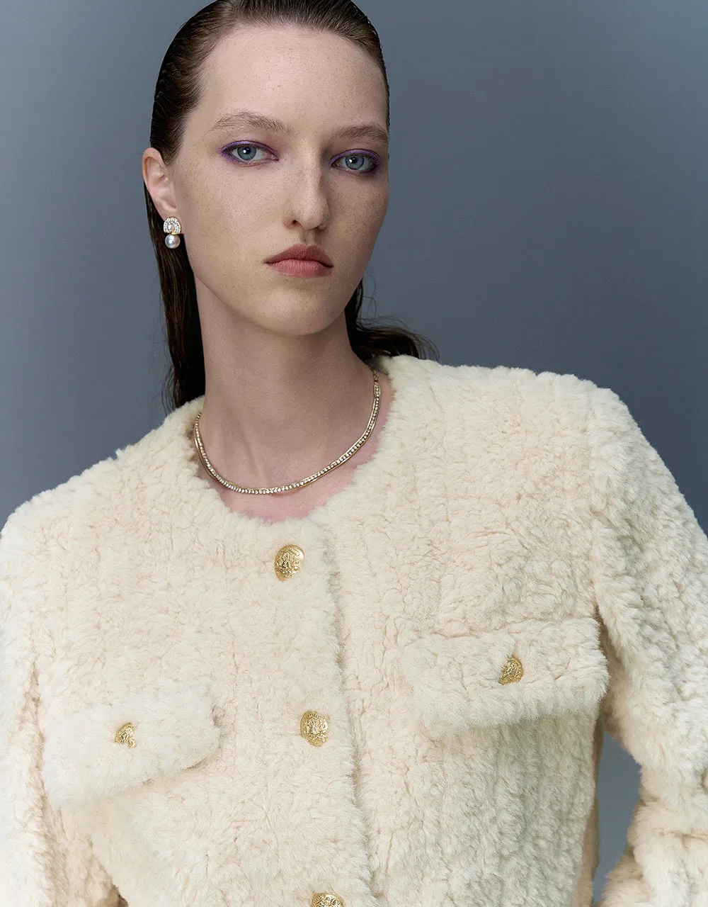 Crew Neck Furry Straight Coat sold by Urban Revivo product image thumbnail 5