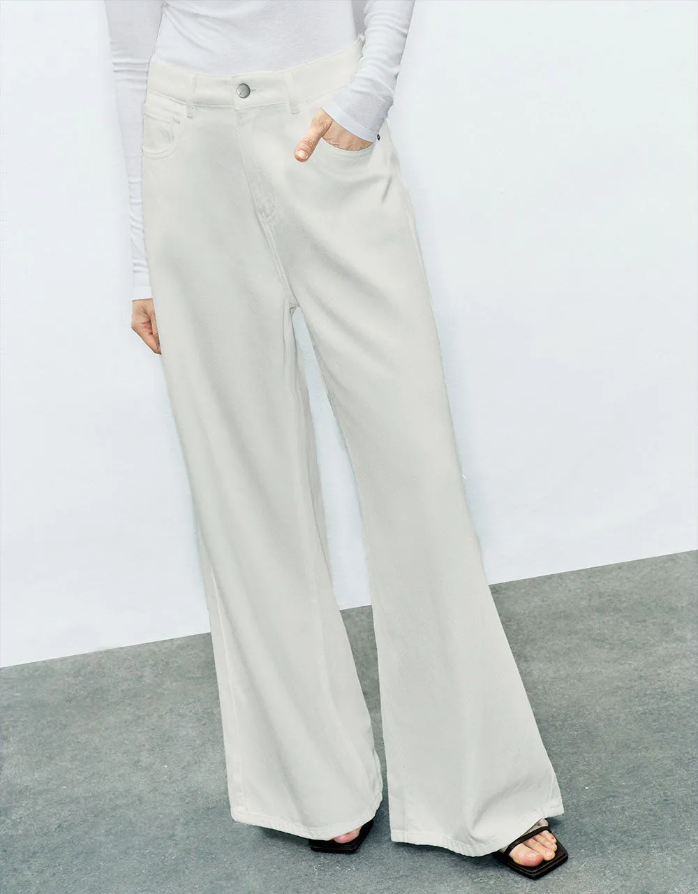 Wide-Leg Jeans sold by Urban Revivo product image thumbnail 4