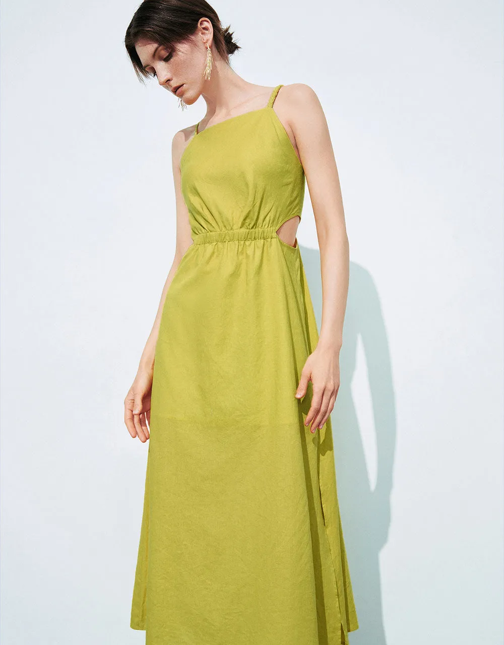 Sleeveless Cut-Out A-Line Dress sold by Urban Revivo product image thumbnail 4