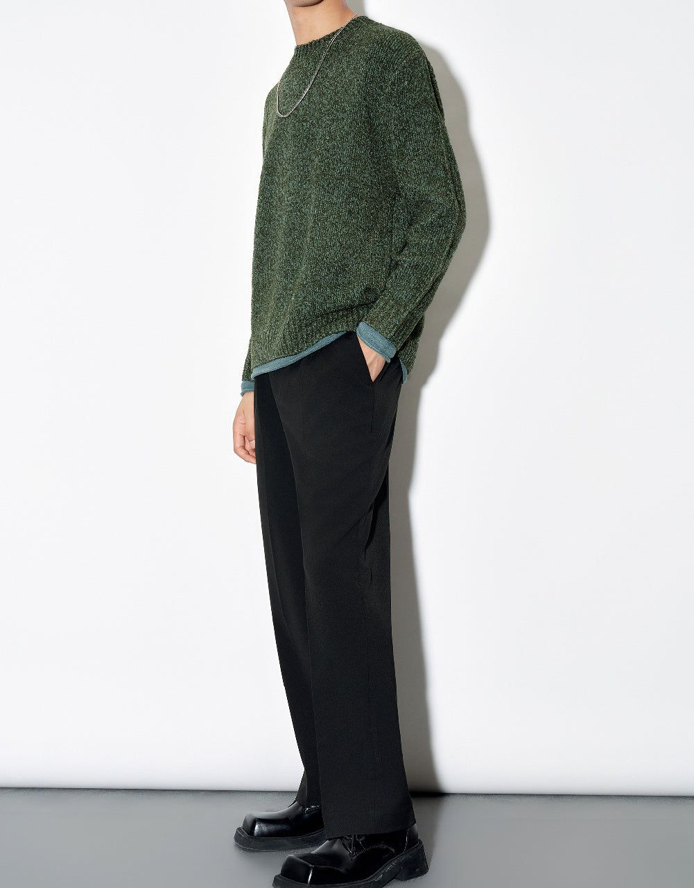 Straight Pants With Belt sold by Urban Revivo product image thumbnail 4