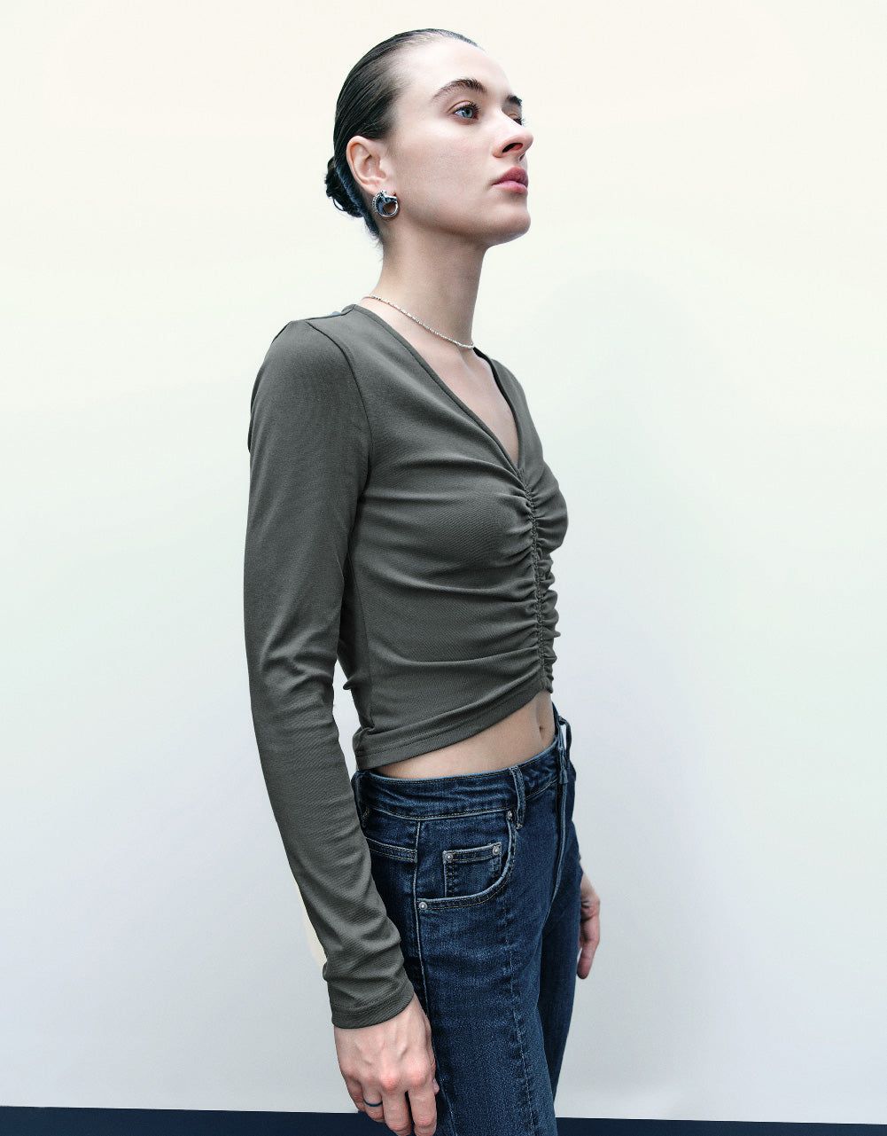 Ruched V-Neck Skinny T-Shirt sold by Urban Revivo product image thumbnail 3