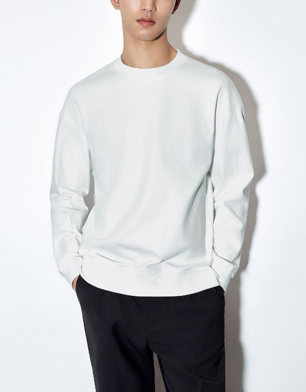 Crew Neck Straight Sweatshirt sold by Urban Revivo product image thumbnail 2