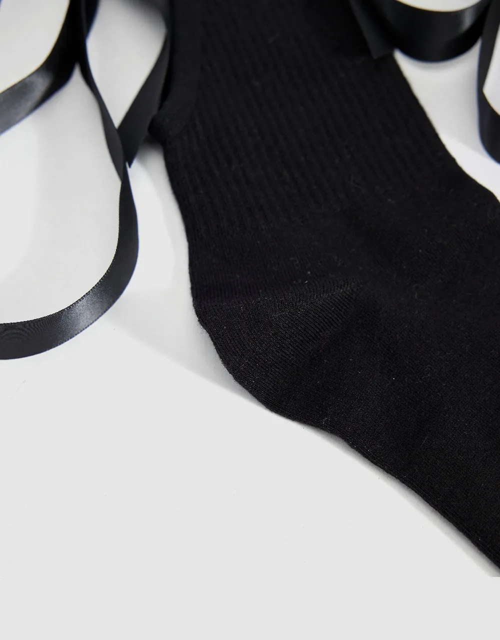 Mid-Length Socks With Ribbon sold by Urban Revivo product image thumbnail 5