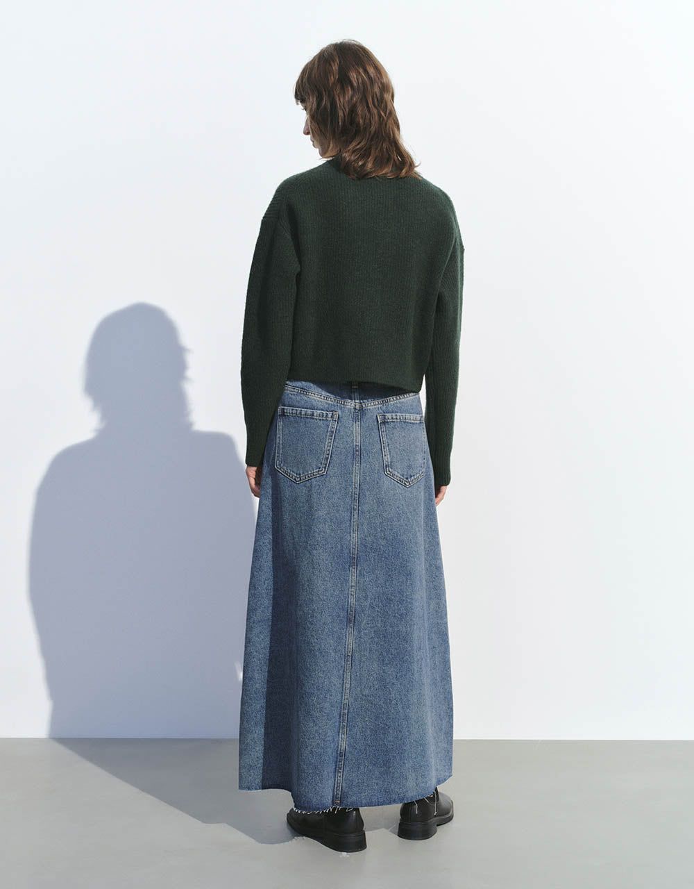 Flowers Embossed V-Neck Knitted Cardigan sold by Urban Revivo product image thumbnail 4