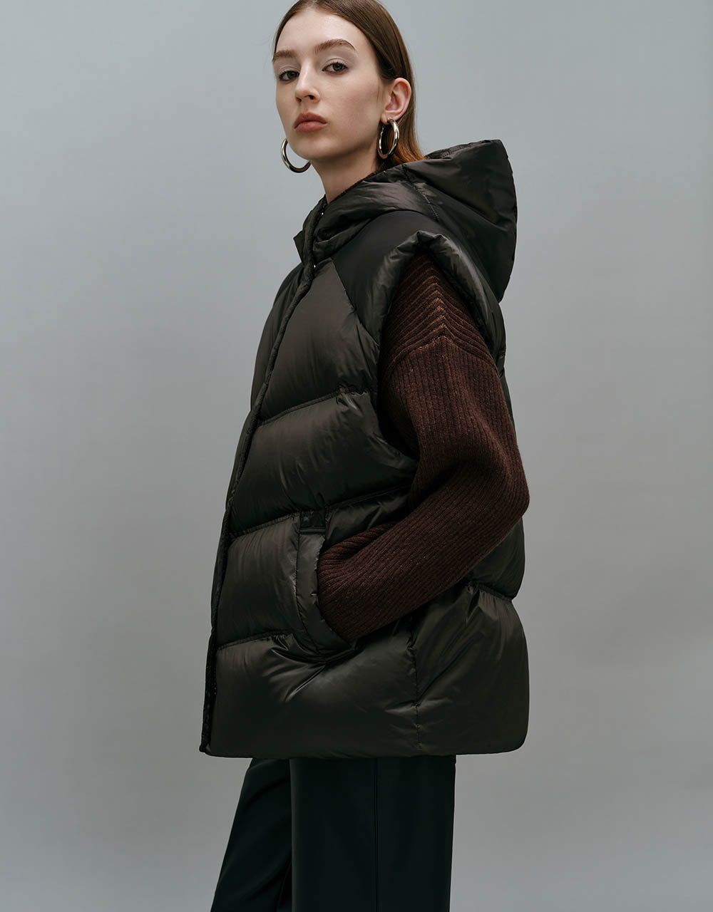 Stand Collar Puffer Vest sold by Urban Revivo product image thumbnail 3