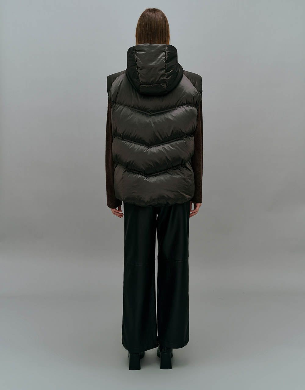 Stand Collar Puffer Vest sold by Urban Revivo product image thumbnail 4