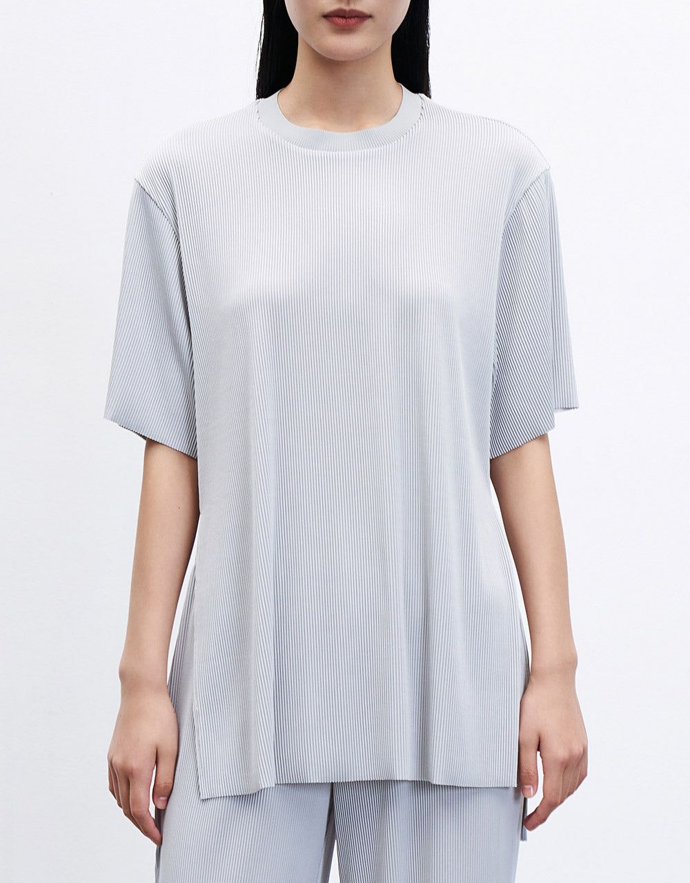 Slit Hem Textured T-Shirt sold by Urban Revivo product image thumbnail 2