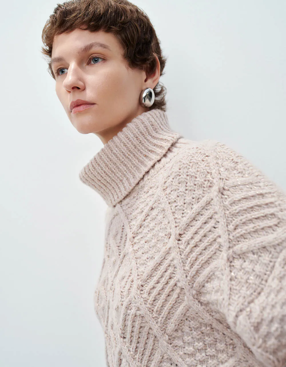 Turtle Neck Loose Sweater sold by Urban Revivo product image thumbnail 4