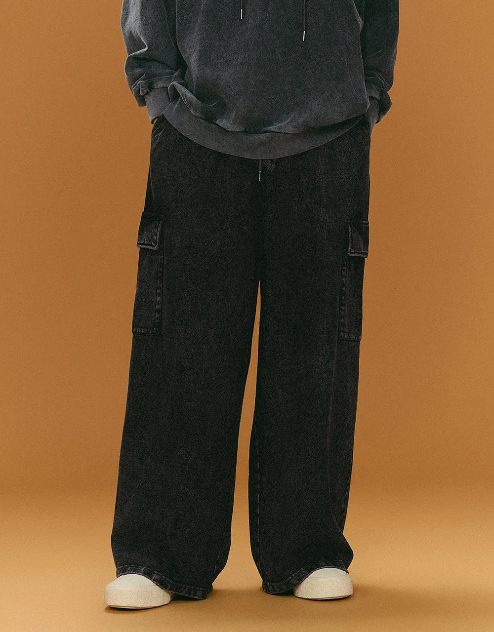 Drawstring Waist Knitted Straight Pants sold by Urban Revivo product image thumbnail 2