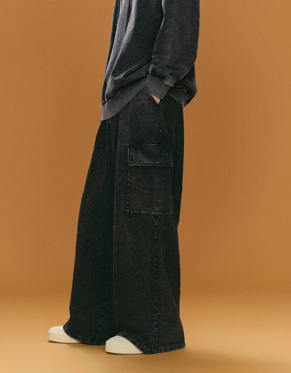 Drawstring Waist Knitted Straight Pants sold by Urban Revivo product image thumbnail 4