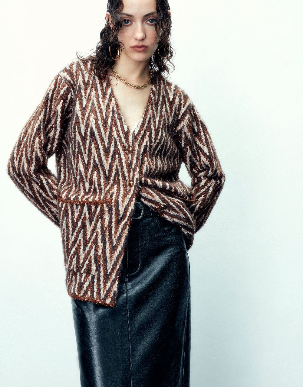 Wave Pattern V-Neck Knitted Cardigan sold by Urban Revivo product image thumbnail 5