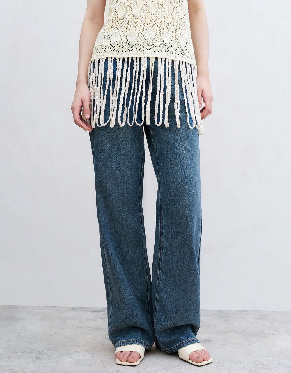 Straight Jeans sold by Urban Revivo product image thumbnail 2