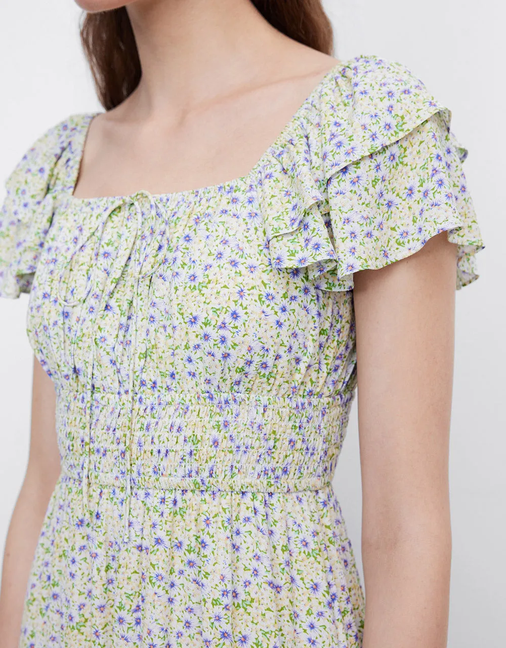 Tie Front Shirred Dress sold by Urban Revivo product image thumbnail 4