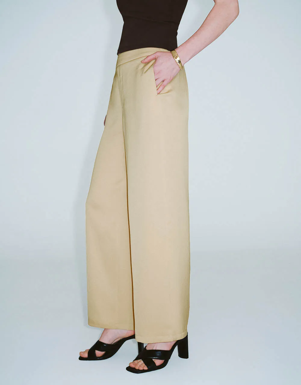 Straight Pants sold by Urban Revivo product image thumbnail 4