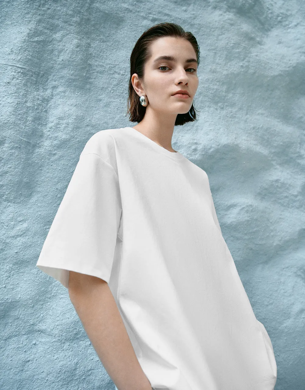 Crew Neck Loose T-Shirt sold by Urban Revivo product image thumbnail 4