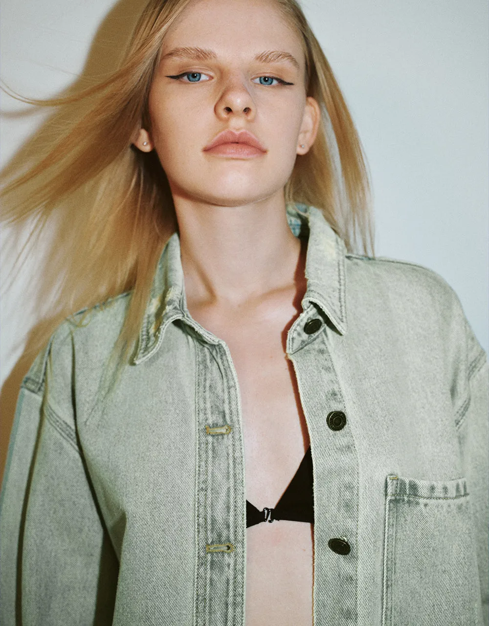 Button Up Straight Denim Shirt sold by Urban Revivo product image thumbnail 4