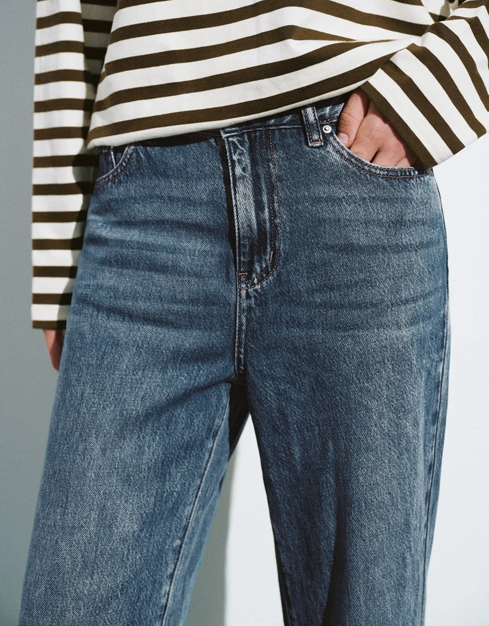 Wide-Leg Jeans sold by Urban Revivo product image thumbnail 5