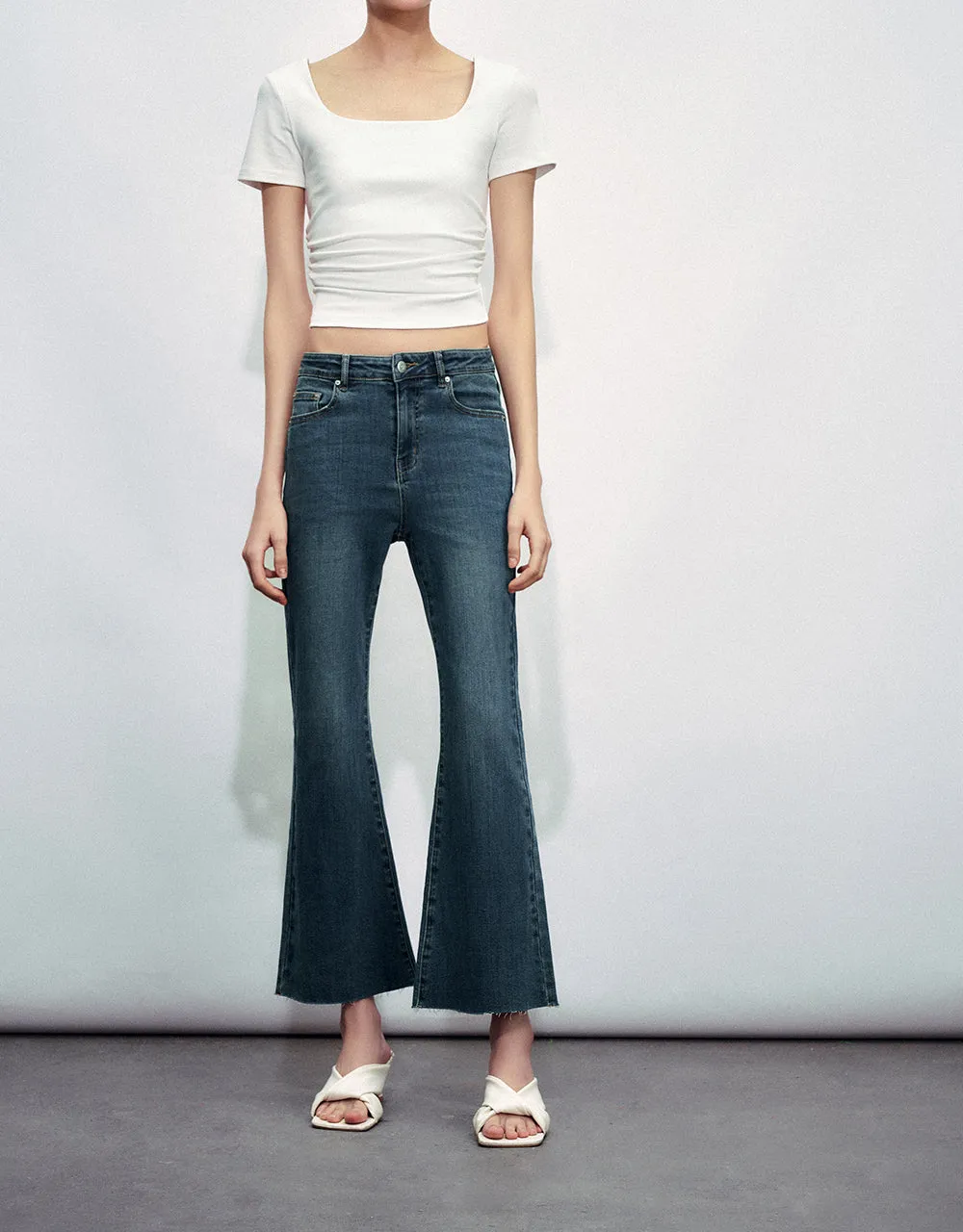 Skinny Flare Jeans sold by Urban Revivo product image thumbnail 2