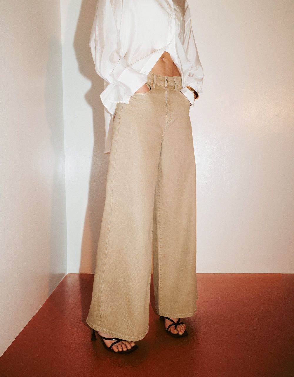 Wide-Leg Jeans sold by Urban Revivo product image thumbnail 2