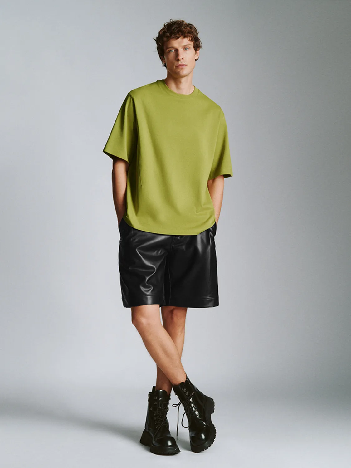 Crew Neck Loose T-Shirt sold by Urban Revivo product image thumbnail 5