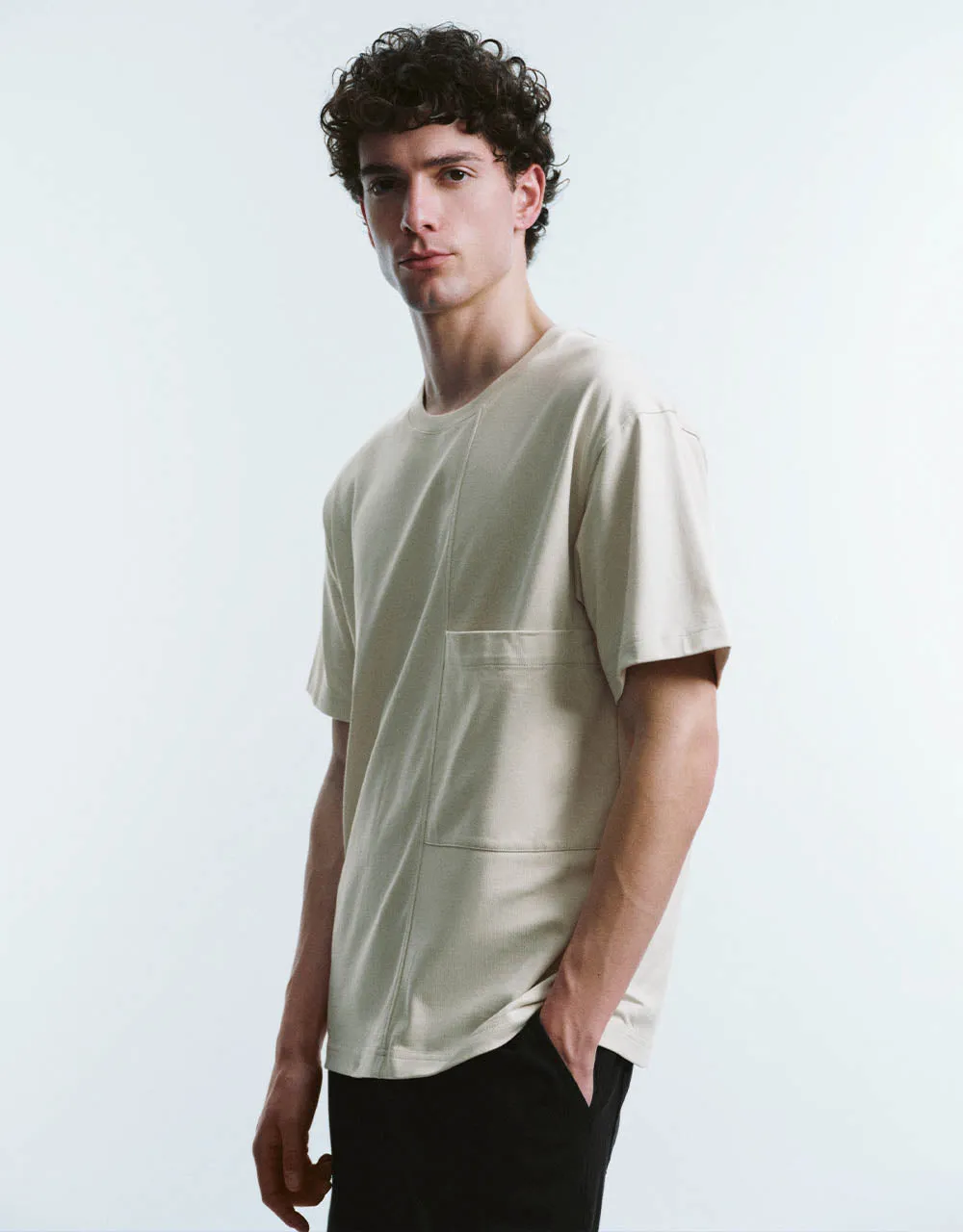 Crew Neck Straight T-Shirt sold by Urban Revivo product image thumbnail 3