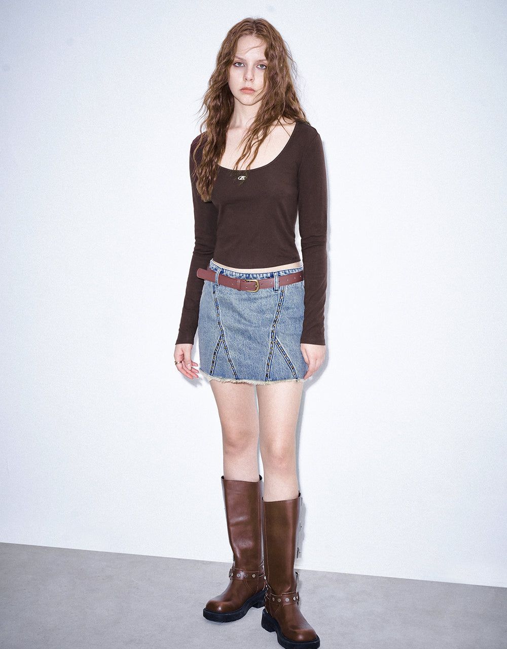 Crew Neck Skinny Knitted T-Shirt sold by Urban Revivo product image thumbnail 4